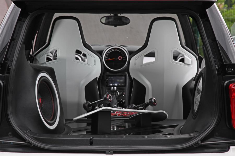  Mini Clubman S by Mac Audio System 2015 года  (фото 19 из 26)